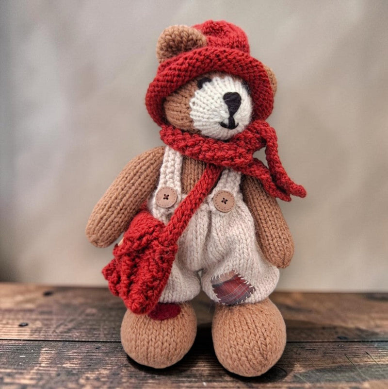 Willow Hearth, a large hand-knitted Permanent Resident of Pebblewood, displayed with his coordinating hand-knitted cushion.